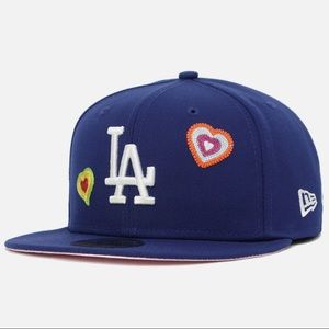 LOS ANGELES DODGERS CHAIN STITCH HEART FITTED HAT